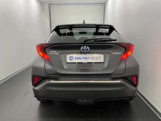 Vehicle image 8