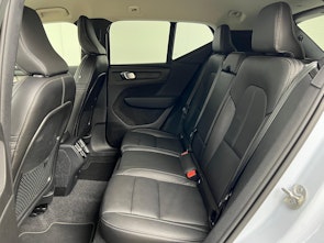 Vehicle image VOLVO XC40 2.0 B4 MH Plus Dark