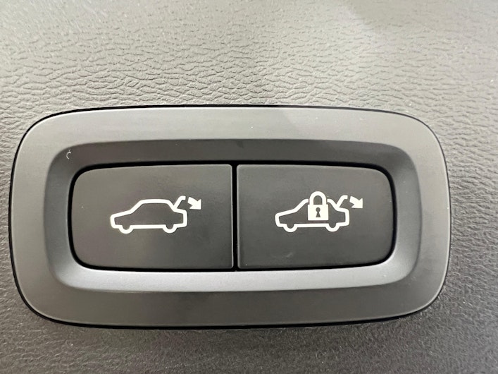 Vehicle image VOLVO XC40