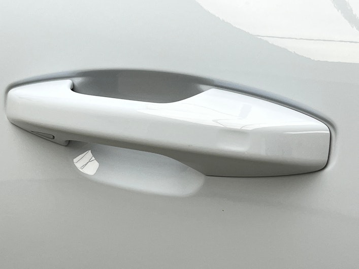 Vehicle image VOLVO XC40