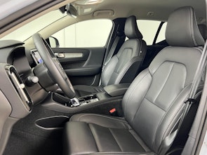 Vehicle image VOLVO XC40 2.0 B4 MH Plus Dark