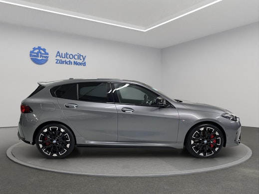 BMW M135i xDrive 3