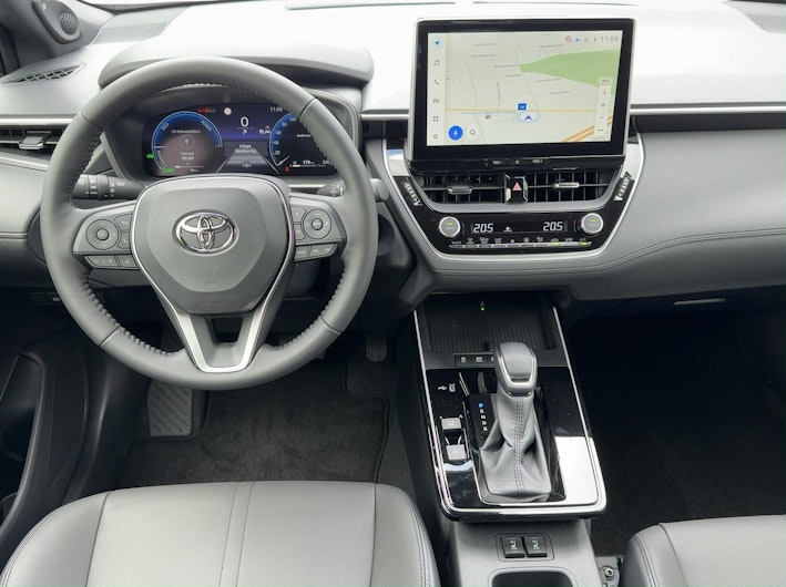 Vehicle image TOYOTA COROLLA CROSS