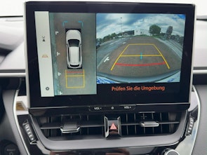 Vehicle image TOYOTA Corolla Cross 2.0 HSD Premium AWD-i