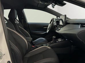 Vehicle image TOYOTA Corolla Touring Sports 2.0 HSD GR Sport