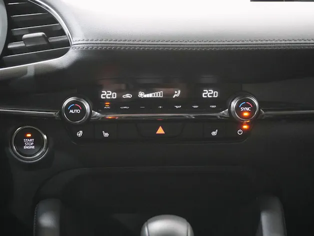 Mazda 3 Hatchback 2.0 186 Exclusive-Line