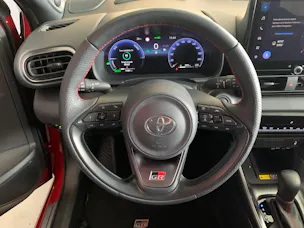 Toyota Yaris 1.5 VVT-i HSD GR Sport