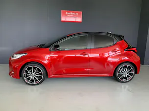 Toyota Yaris 1.5 VVT-i HSD GR Sport