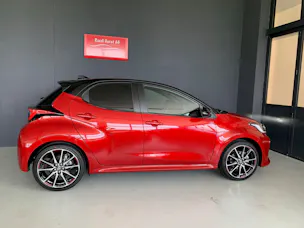 Toyota Yaris 1.5 VVT-i HSD GR Sport