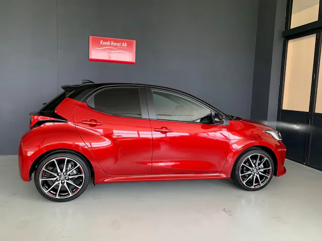 Toyota Yaris 1.5 VVT-i HSD GR Sport