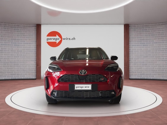 Vehicle image 5
