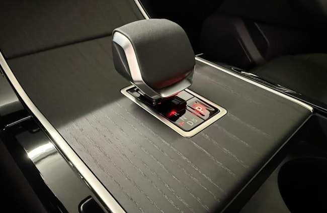 Vehicle image 8 Vehicle image 8