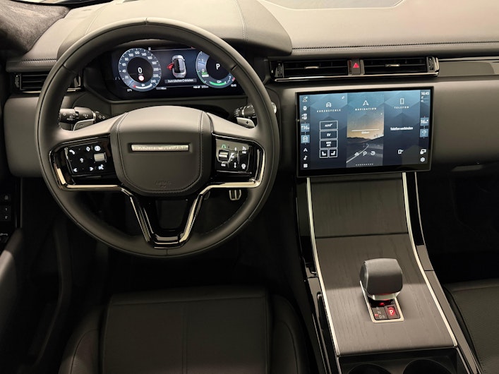 Vehicle image LAND ROVER RANGE ROVER VELAR