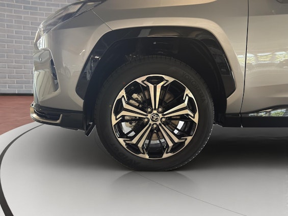 Vehicle image 6 Vehicle image 6