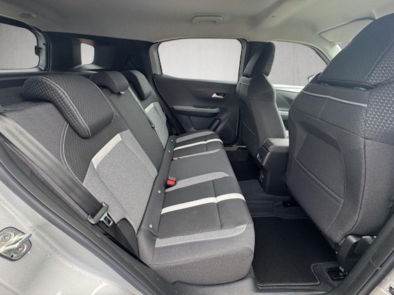 Vehicle image 11 Vehicle image 11