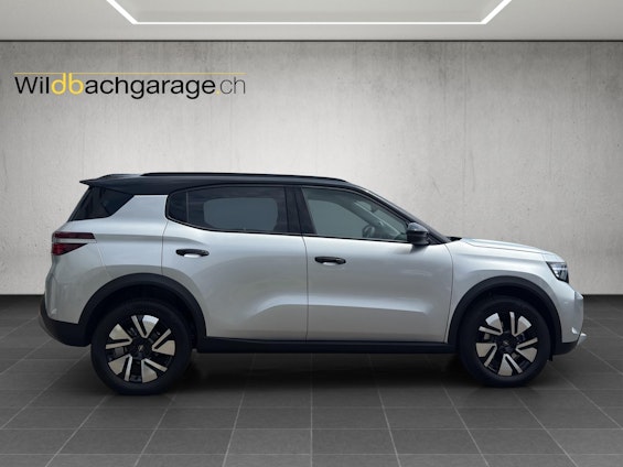 Vehicle image 5 Vehicle image 5