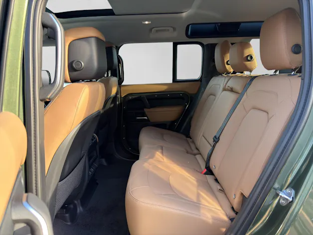 Land Rover Defender 110 3.0 D I6 350 X-Dynamic HSE