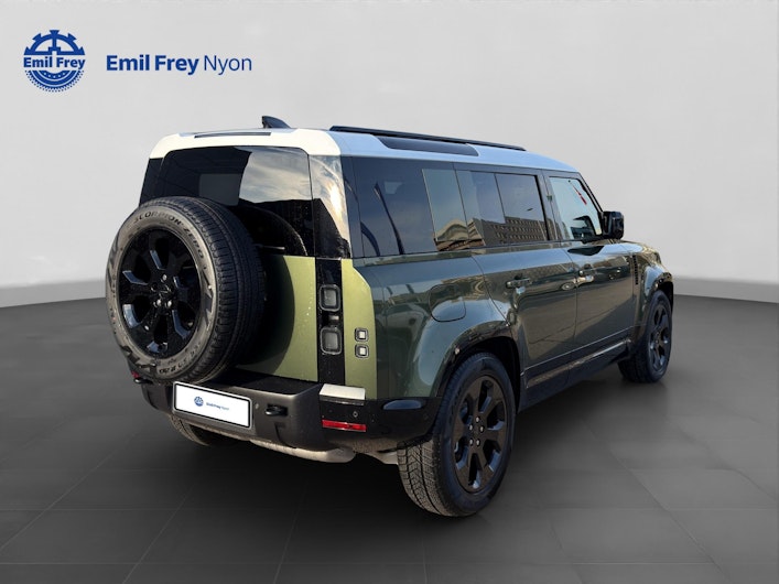 Vehicle image LAND ROVER DEFENDER