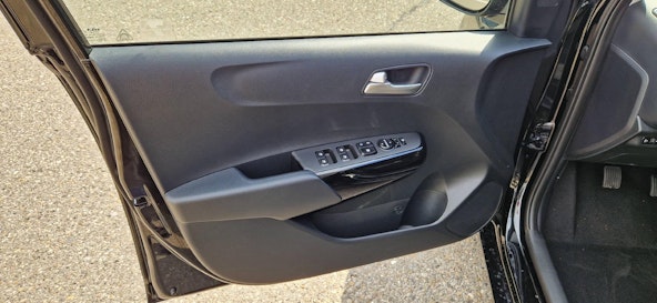 Vehicle image 2 Vehicle image 2