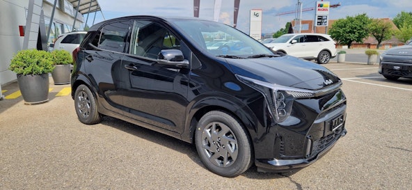 Vehicle image 14 Vehicle image 14