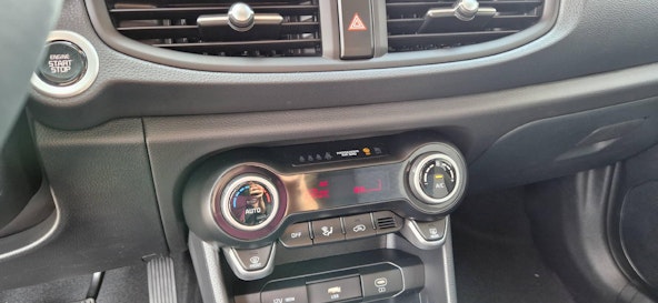 Vehicle image 6 Vehicle image 6