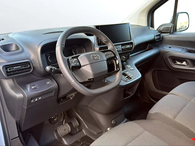Toyota PROACE CITY Van L1 52KWh Active