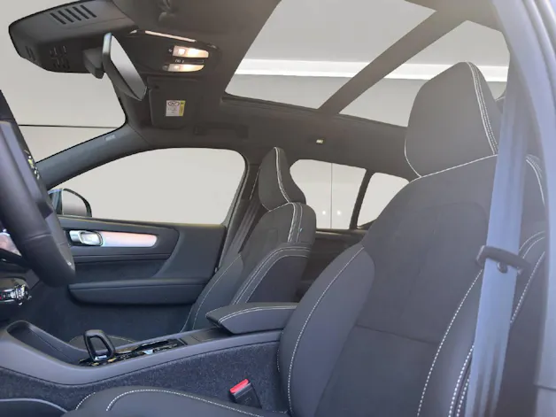 Volvo XC40 2.0 B4 MH Black Edition