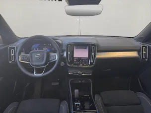 Volvo XC40 2.0 B4 MH Black Edition