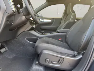 Volvo XC40 2.0 B4 MH Black Edition