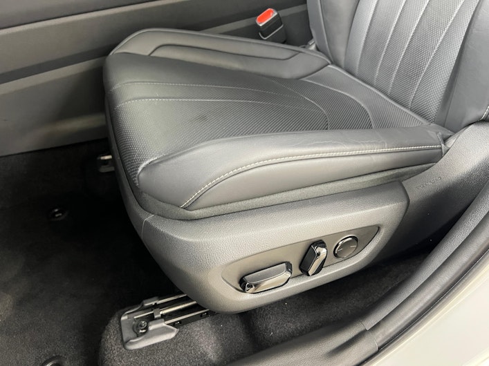 Vehicle image LEXUS NX