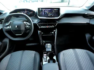 Peugeot 208 1.2 Hybrid Allure Premium Bern Edition