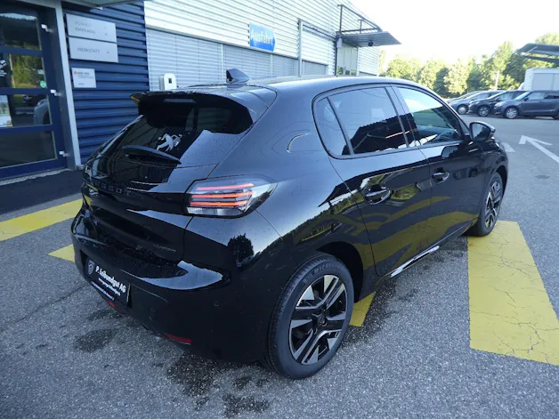 Peugeot 208 1.2 Hybrid Allure Premium Bern Edition