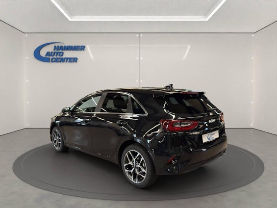 Vehicle image 3 Vehicle image 3