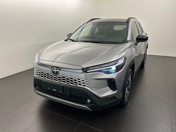 First vehicle image