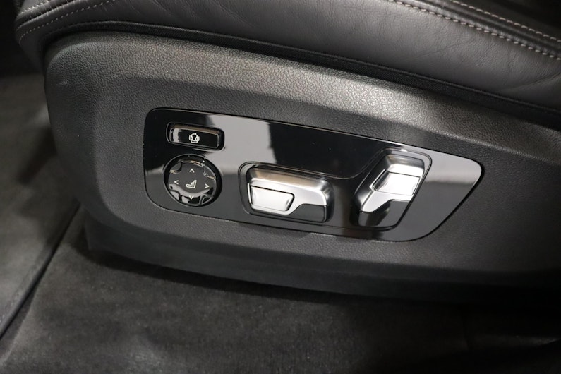 Vehicle image BMW X5