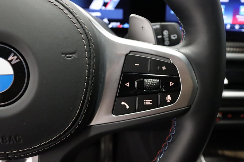 Vehicle image BMW X5