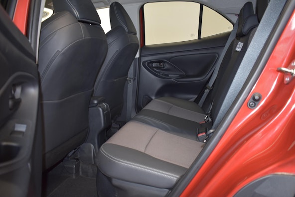 Vehicle image 7