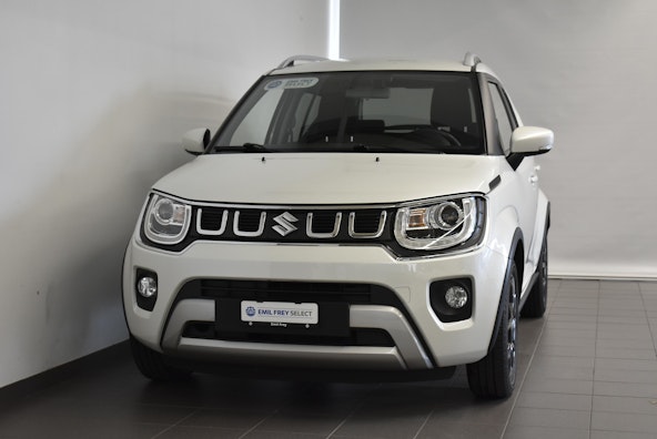 First vehicle image