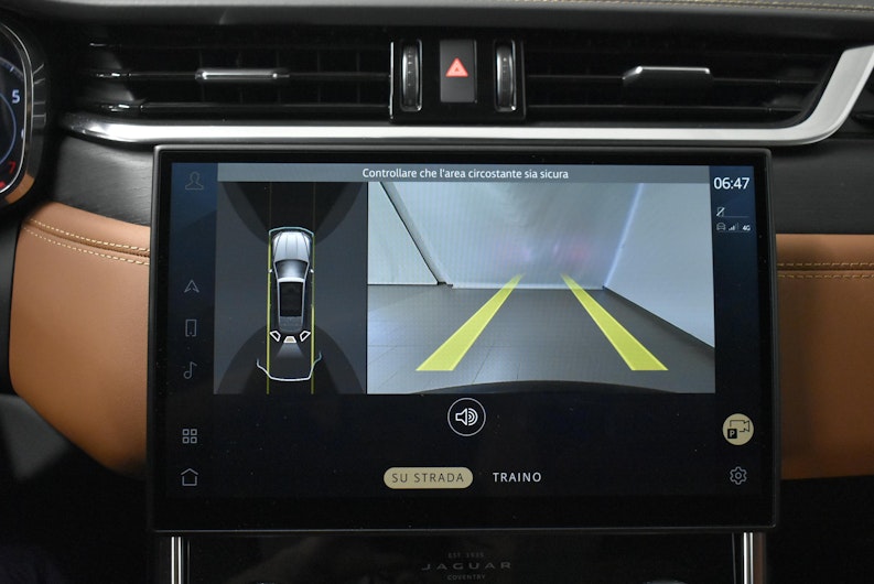 Vehicle image JAGUAR XF