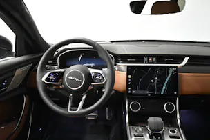 Jaguar XF Sportbrake 2.0 I4 300 Sport AWD - Pneumatici invernali & Servizi inclusi - Tasso leasing 1.99%!