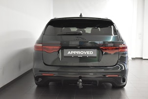 Vehicle image JAGUAR XF Sportbrake 2.0 I4 300 Sport AWD - Pneumatici invernali inclusi