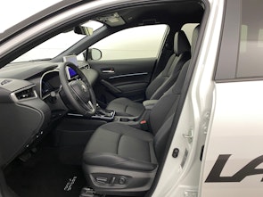 Vehicle image TOYOTA Corolla Cross 2.0 HSD Premium AWD-i