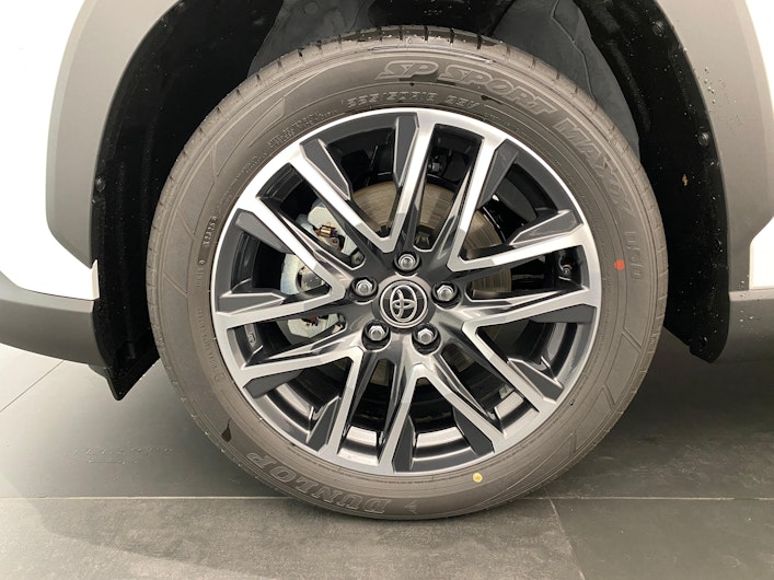 Vehicle image TOYOTA COROLLA CROSS