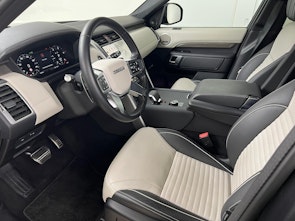 Vehicle image LAND ROVER Discovery 3.0 D I6 300 Metropolitan Edition