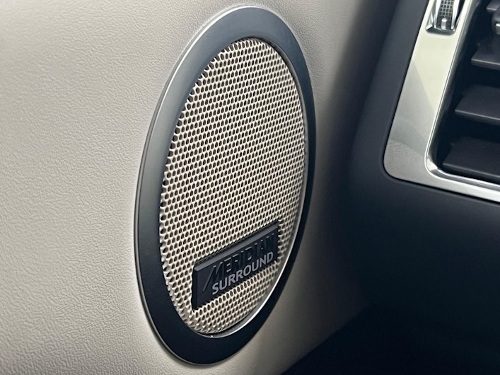 Vehicle image LAND ROVER DISCOVERY