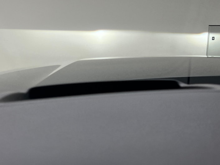 Vehicle image LAND ROVER DISCOVERY