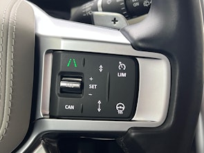 Vehicle image LAND ROVER Discovery 3.0 D I6 300 Metropolitan Edition