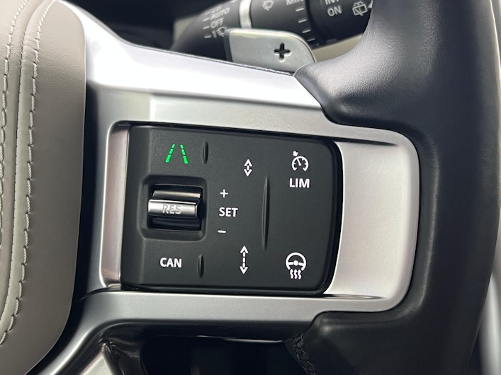 Vehicle image LAND ROVER DISCOVERY