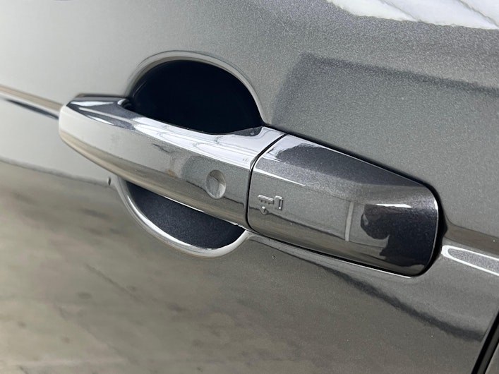 Vehicle image LAND ROVER DISCOVERY