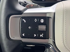 Vehicle image LAND ROVER Discovery 3.0 D I6 300 Metropolitan Edition